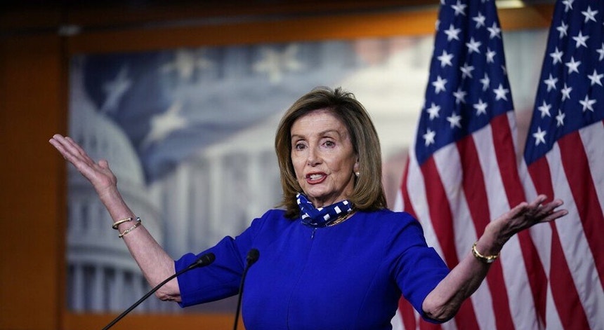 Nancy Pelosi explicou o porquê da Câmara baixa do Congresso dos EUA aprovar a ajuda de 38 mil milhões de euros a Kiev
