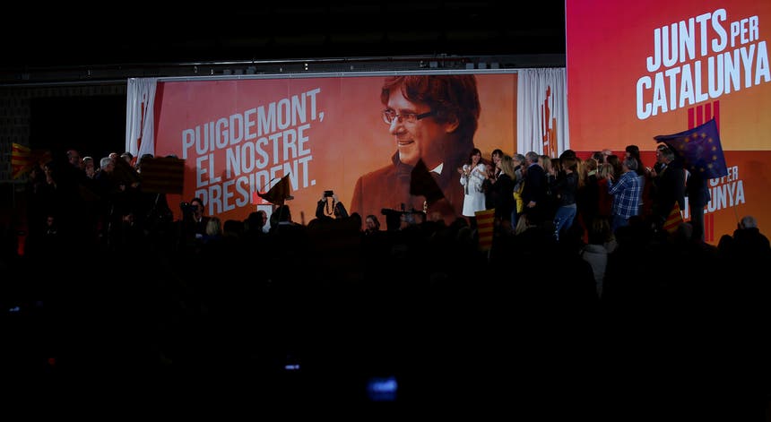 Segundo a última sondagem o Junts per Catalunya de Puigdemont será a terçeira força mais votada. Foto: Javier Barbancho - Reuters