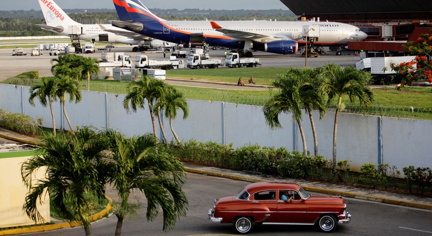 Imagem ilustrativa: Racionamento de combustíveis leva ao cancelamento de voos em Cuba