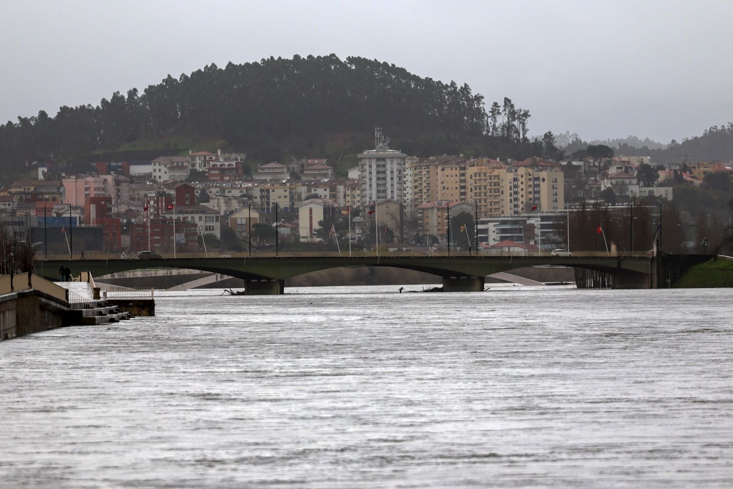 Coimbra suspira de alívio mas mantém-se de sobreaviso