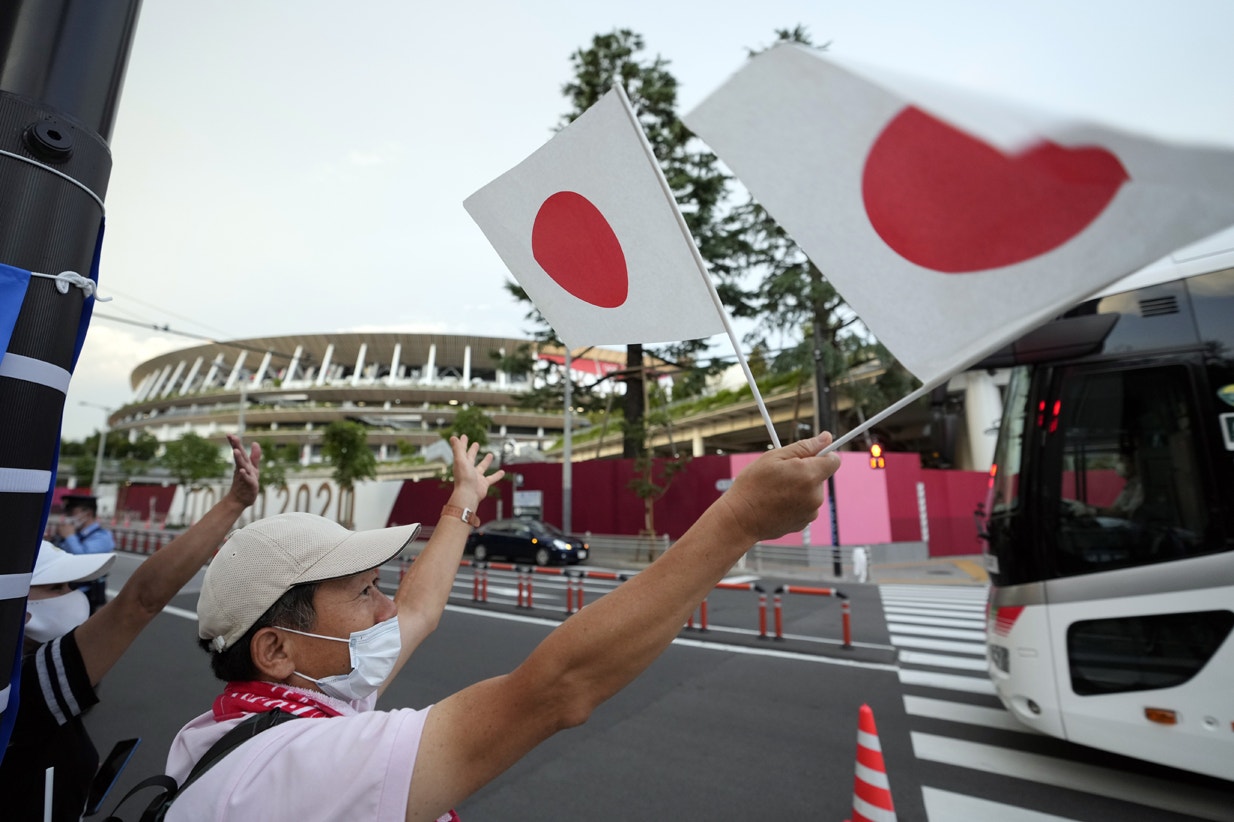  Bancadas vazias | RUNGROJ YONGRIT -EPA 