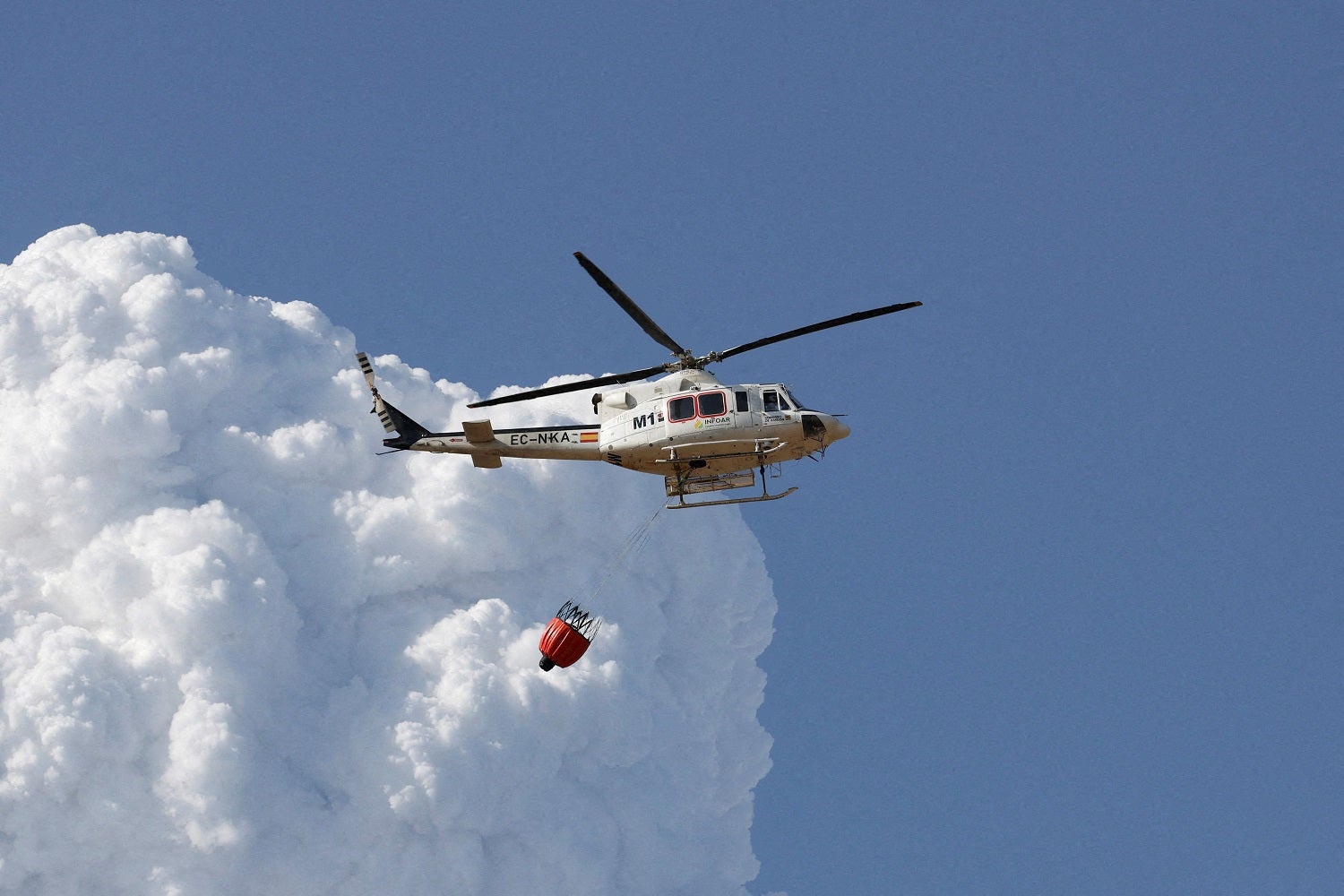 Mais de 12.000 hectares de floresta destruídos por fogo a norte de Madrid