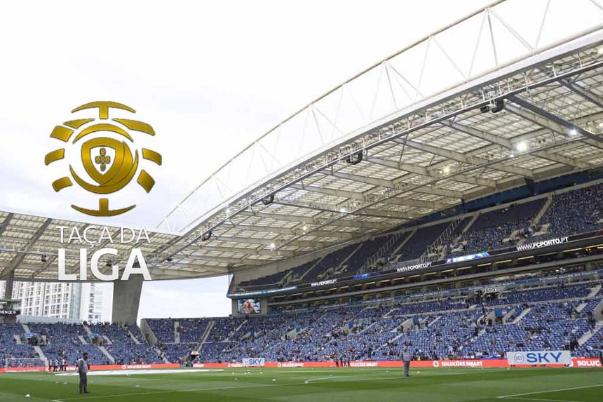 Imagem de FC Porto e Vitória de Guimarães lutam por lugar na `final four` da Taça da Liga
