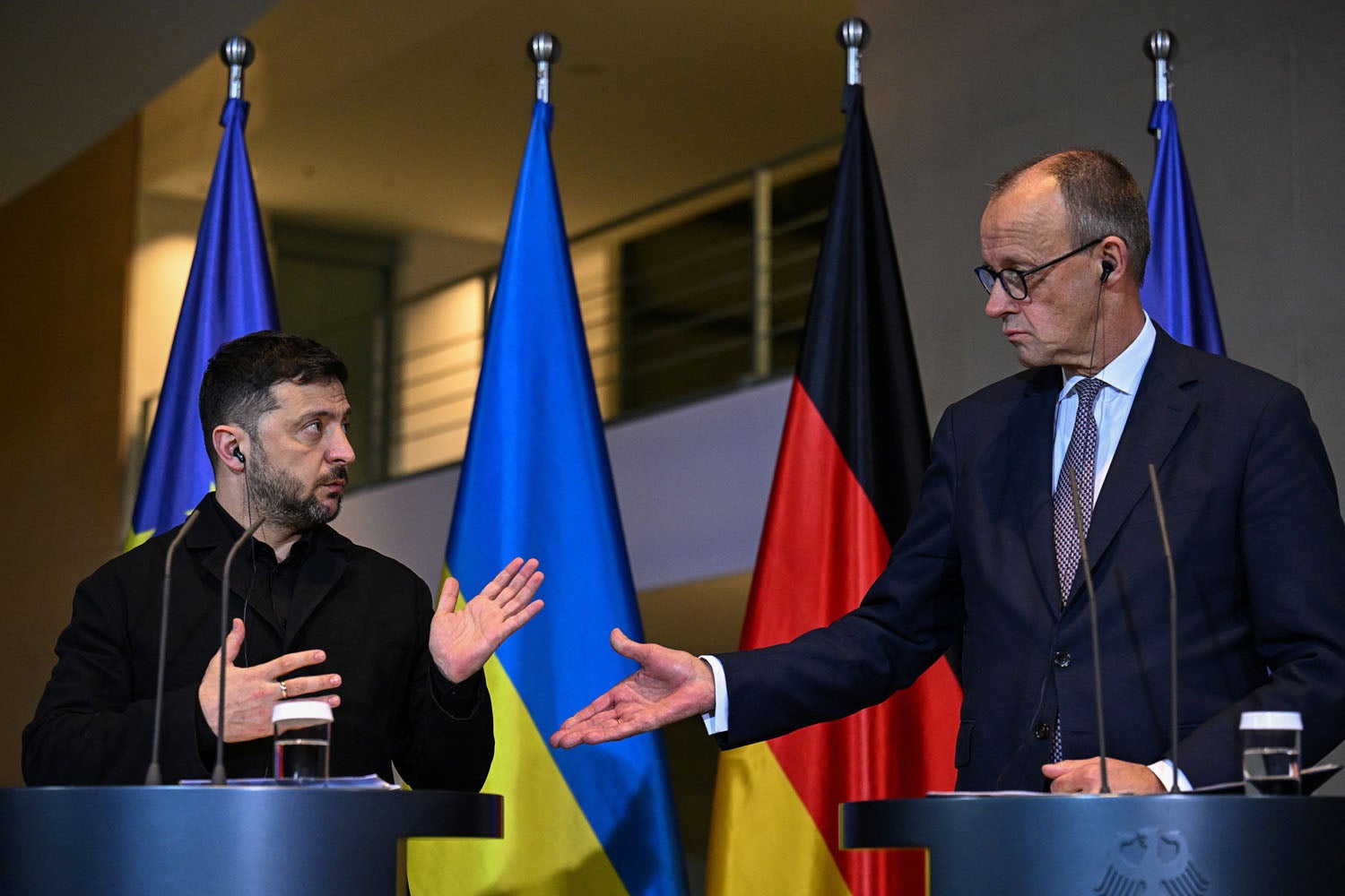 Volodymyr Zelensky quer entender "claramente" as garantias de segurança do plano de paz