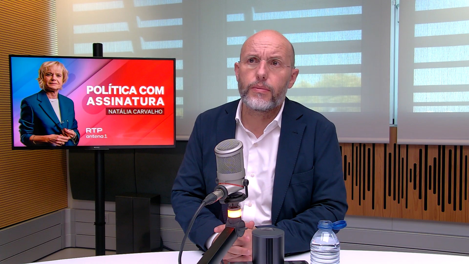 Montenegro tem relação "abusiva e doentia" com a oposição, acusa Rui Tavares