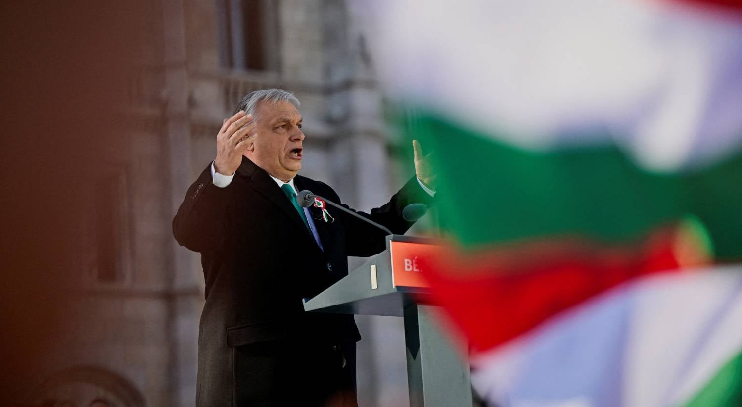 Rússia terá sugerido encenar atentado contra Orbán para influenciar eleições na Hungria