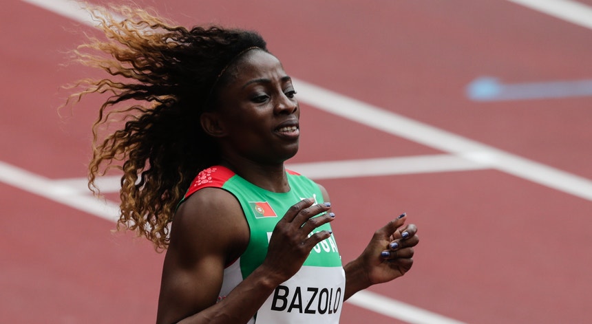 Loréne Bazolo foi quarta na eliminatória dos 100 metros e foi eliminada
