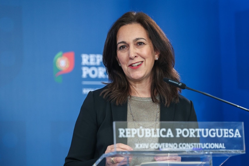 Ministra admite necessidade de 