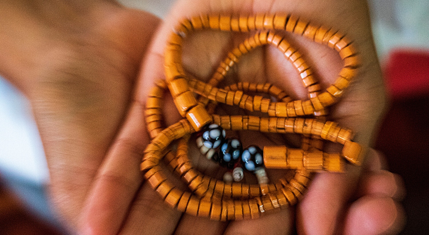  O mortein - colar tradicional de Timor. 