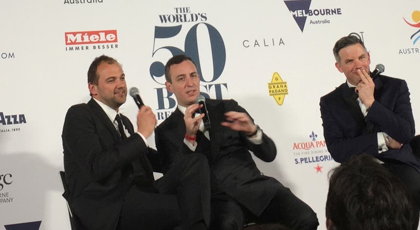 Os proprietários do Madison Park Eleven na cerimónia dos "50 melhores restaurantes do mundo", em Melbourne. Foto: Paul Solani - Reuters Os proprietários do Madison Park Eleven na cerimónia dos "50 melhores restaurantes do mundo", em Melbourne. Foto: Paul Solani - Reuters