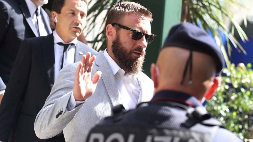 De Rossi ocupa o lugar de José Mourinho na Roma
