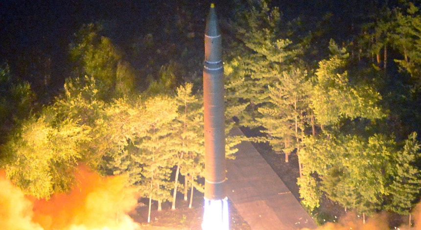 O míssil passou sobre o norte do Japão, tendo sido acionado o sistema de alerta. (Imagem de Arquivo).
