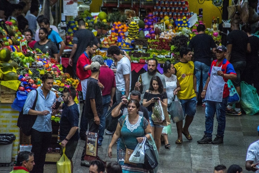 Brasileiros muito divididos a cinco dias das presidenciais