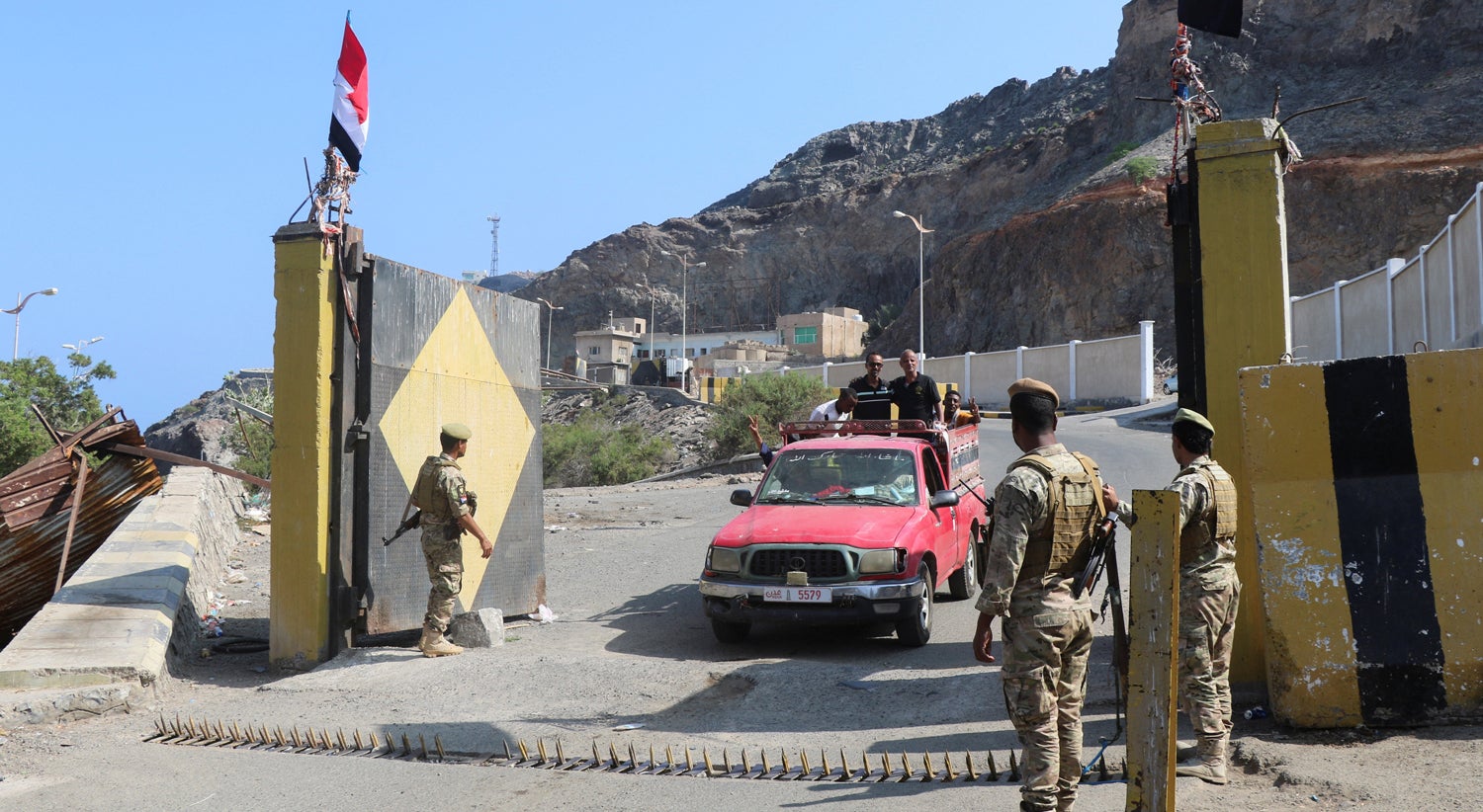 Iémen. Chefe do Governo apela à retirada dos separatistas do sul do país