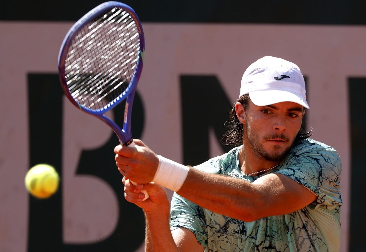 Roland Garros: Faria continua a surpreender e avança para terceira ronda