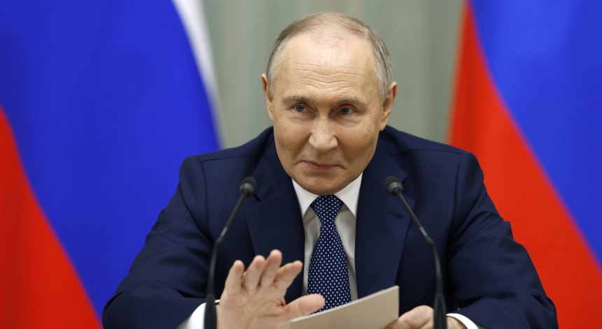 Vladimir Putin toma posse para um quinto mandato como presidente da Rússia