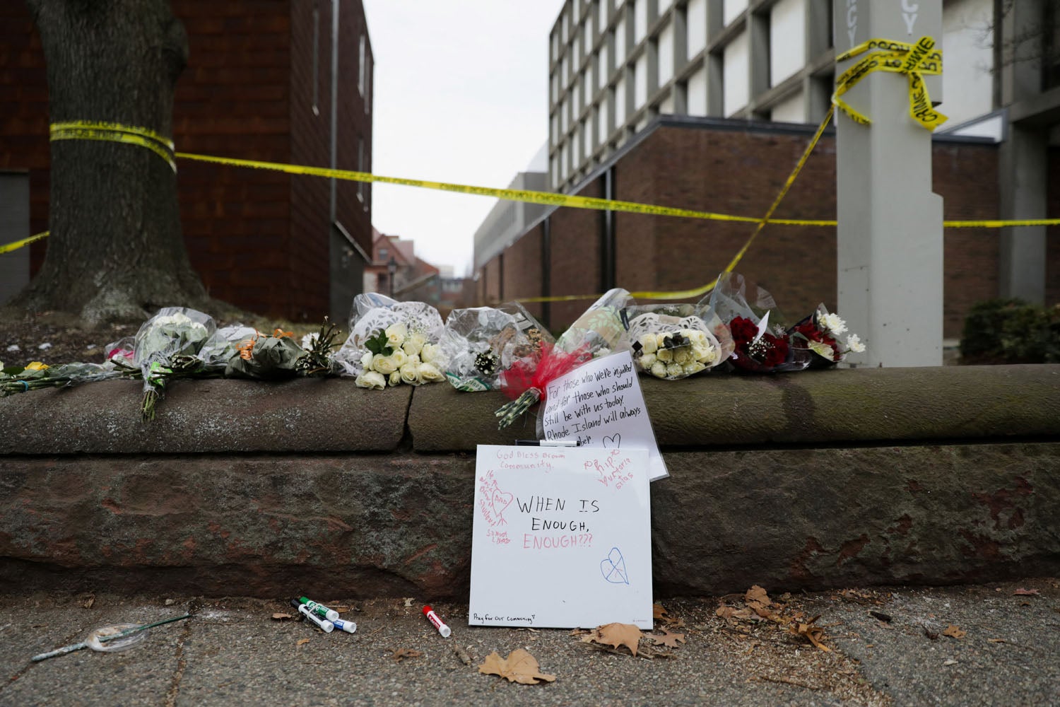 Media nos EUA avançam. Estará identificado o suspeito do tiroteio na Universidade de Brown