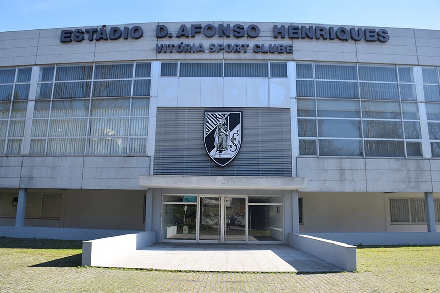O Estádio D. Afonso Henriques vai ter uma caixa de segurança para os adeptos do clube visitante
