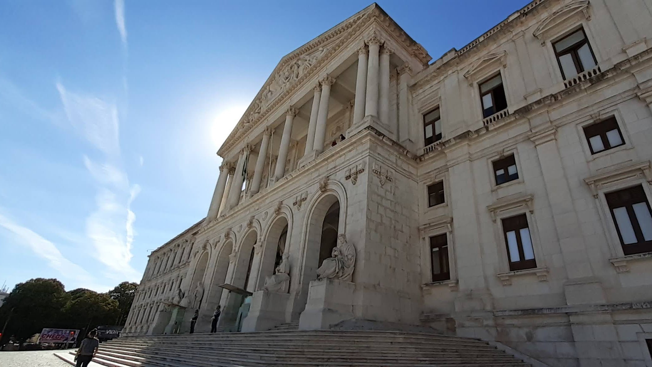 IL quer adiar debate do estado da nação para depois dos esclarecimentos sobre exames