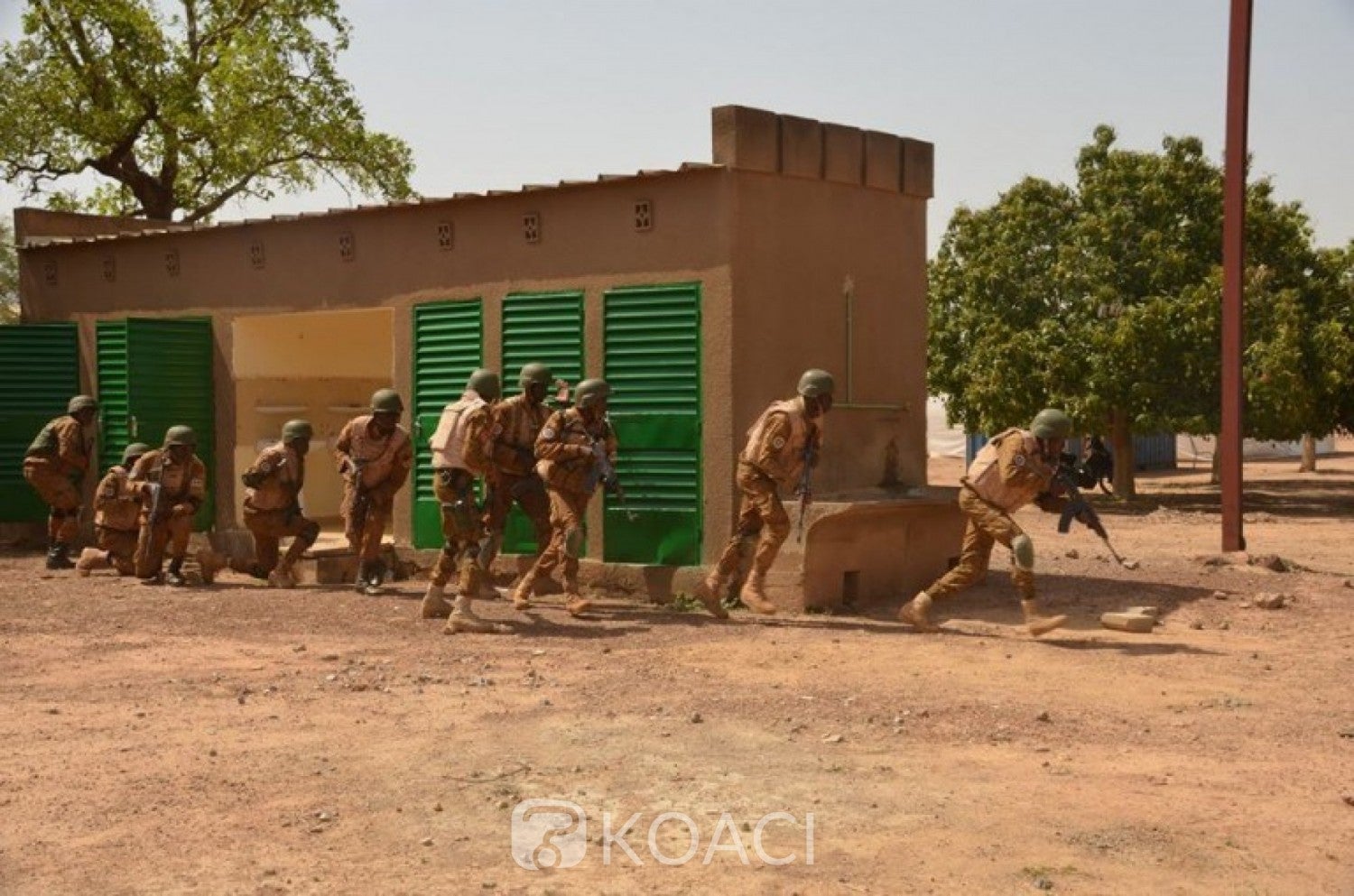 Ataque no Burkina Faso faz 47 mortos entre civis e militares - Vimarsana News