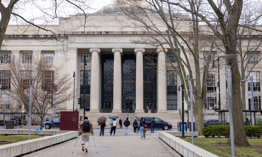 Imagem de Físico português que dirigia laboratório no MIT morto a tiro em Boston