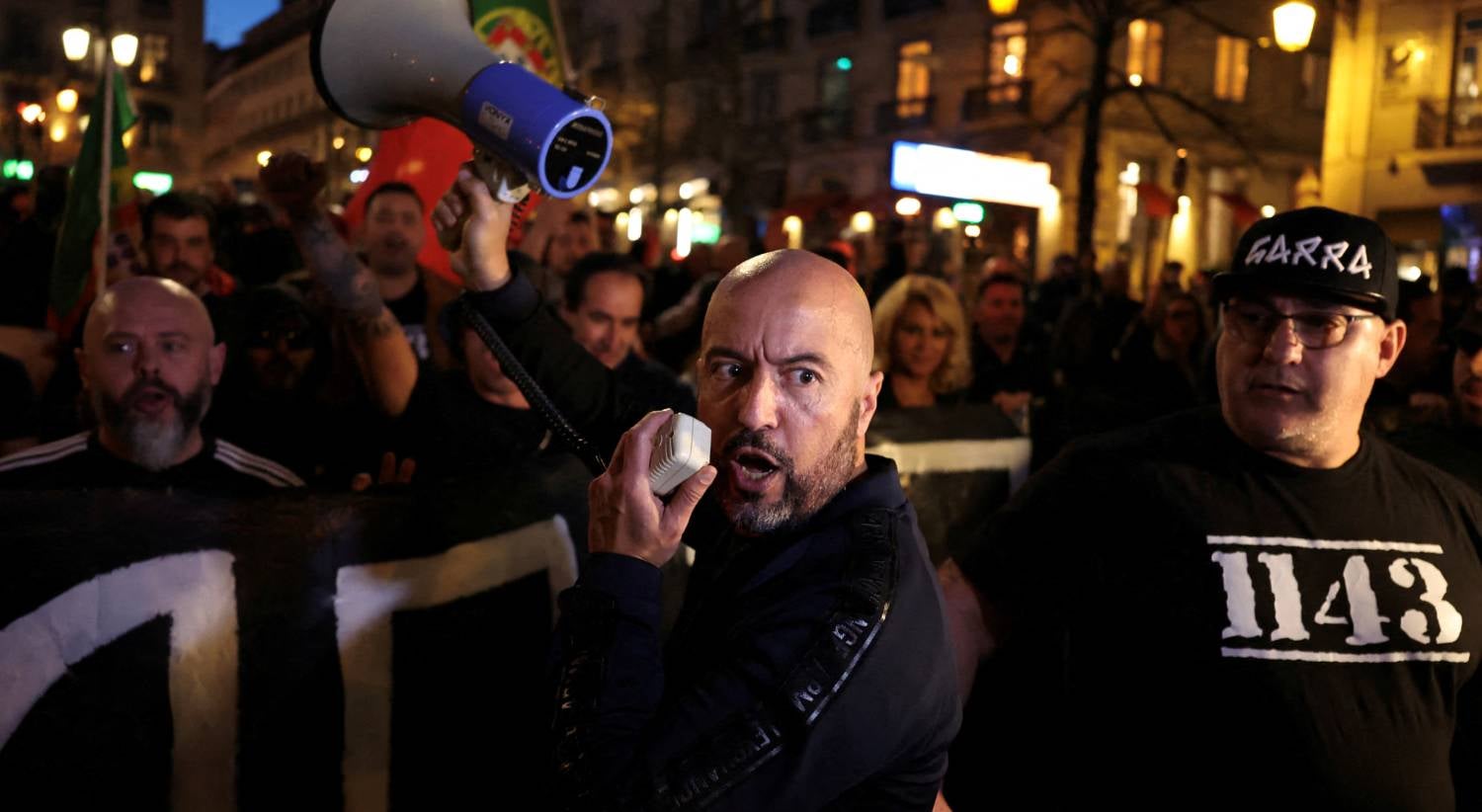 Prosecutors: neo‑Nazi group planned anti‑Muslim provocation