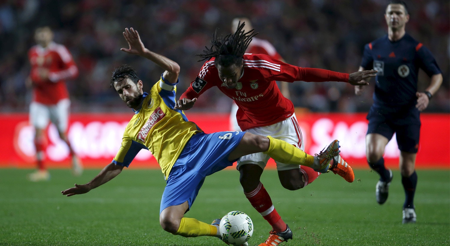  Chegou &agrave; equipa principal do Benfica a 30 de outubro de 2015, frente ao Tondela. Desde ent&atilde;o, nunca mais largou a equipa principal. Aqui, durante o jogo com o Arouca, a 23 de janeiro. 