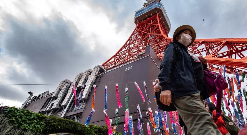 O Japão vai reabrir fronteiras a turismo de grupo a 10 de junho
