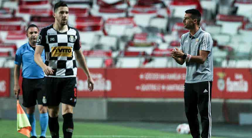 Nelson Veríssimo admite necessidade de corrigir processo ofensivo do Benfica