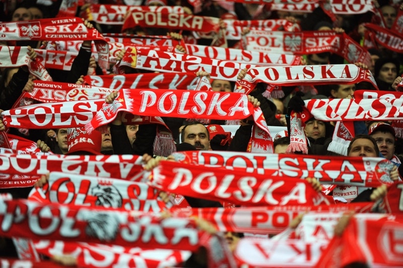 Imagem ilustrativa: Estádio cheio em Varsóvia