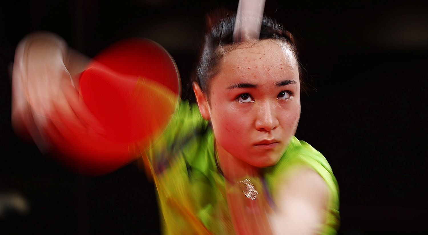  Durante a semi-final de T&eacute;nis de mesa. Mima Ito do Jap&atilde;o contra Doo Hoi Kem de Hong Kong. | Foto: Thomas Peter - Reuters 