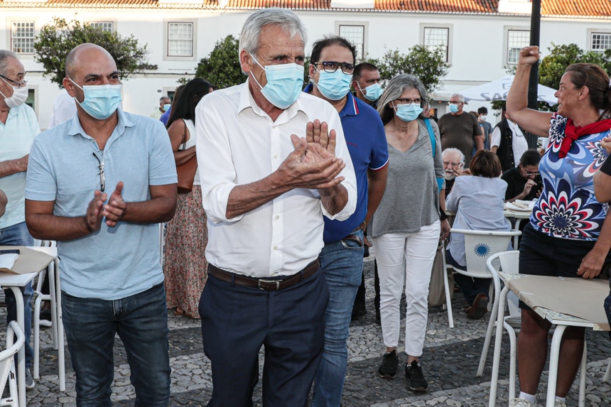 Jerónimo de Sousa explicou no Algarve porque vai avançar a realização da Festa do Avante
