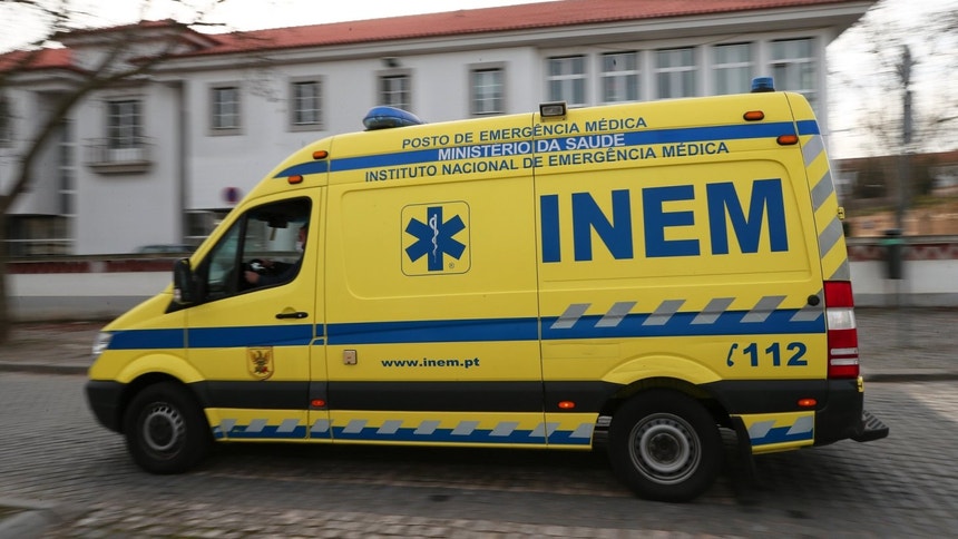 Livre, PCP e Bloco vão pedir apreciação parlamentar da nova lei orgânica do INEM