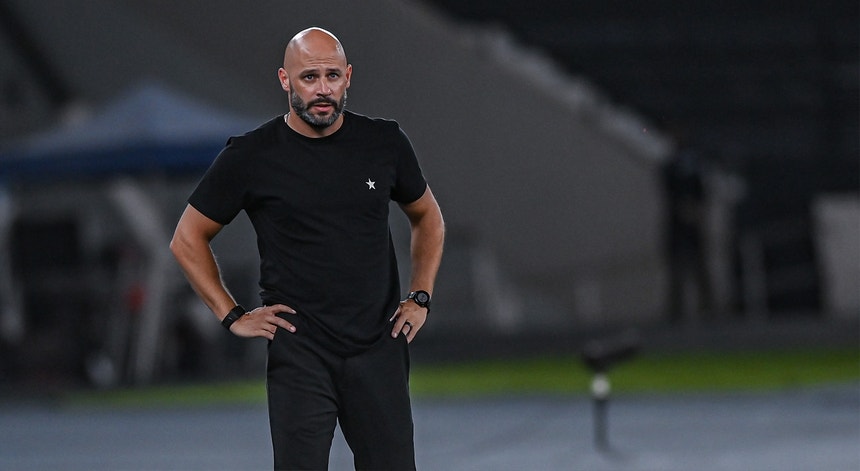 Franclim Carvalho substitui Carlos Vicens no Sporting de Braga