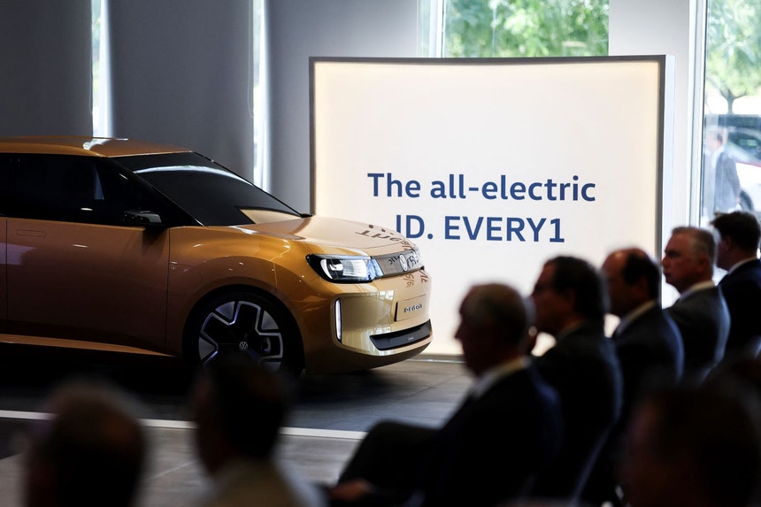 Imagem de Crise na Volkswagen. Comissão de Trabalhadores da Autoeuropa confiante no futuro