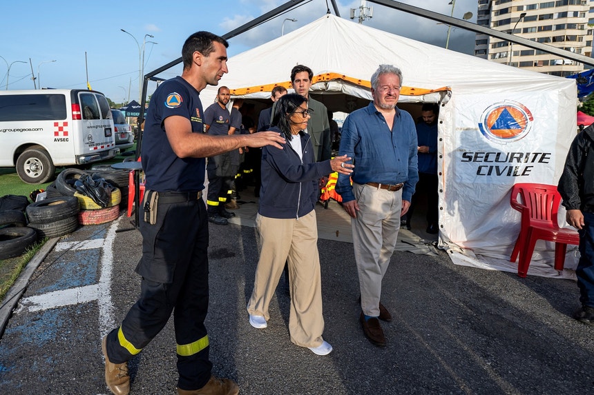 Imagem de Delcy Rodríguez agradeceu a Emídio Sousa solidariedade de Portugal