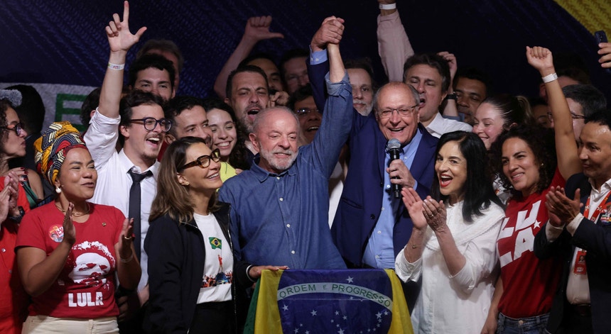 Lula da Silva reeleito. Presidente do Brasil fala em "derrota do negacionismo" e da mentira