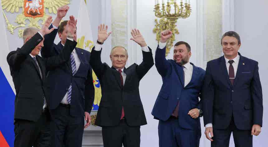 Rússia formaliza anexação de quatro regiões ucranianas