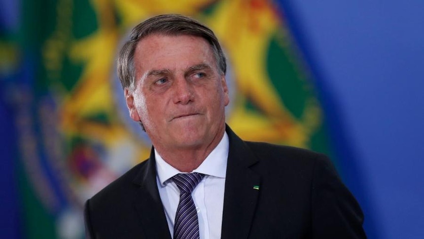 Bolsonaro é acusado de aproveitamento eleitoral na deslocação a Londres, para assistir ao funeral de Isabel II
