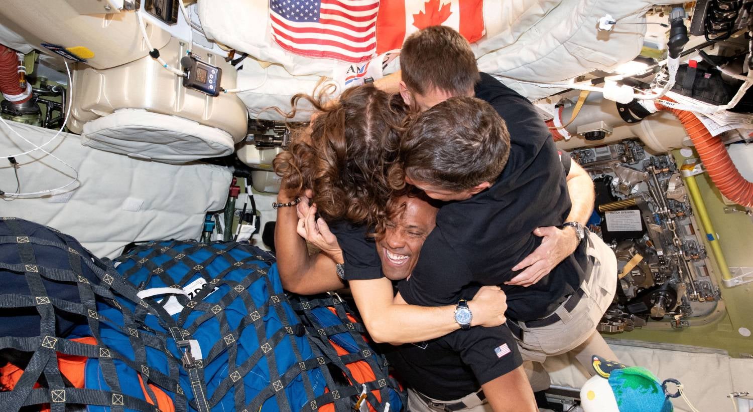 Marca histórica, blackout e eclipse solar. Os dez dias da missão Artemis II no espaço