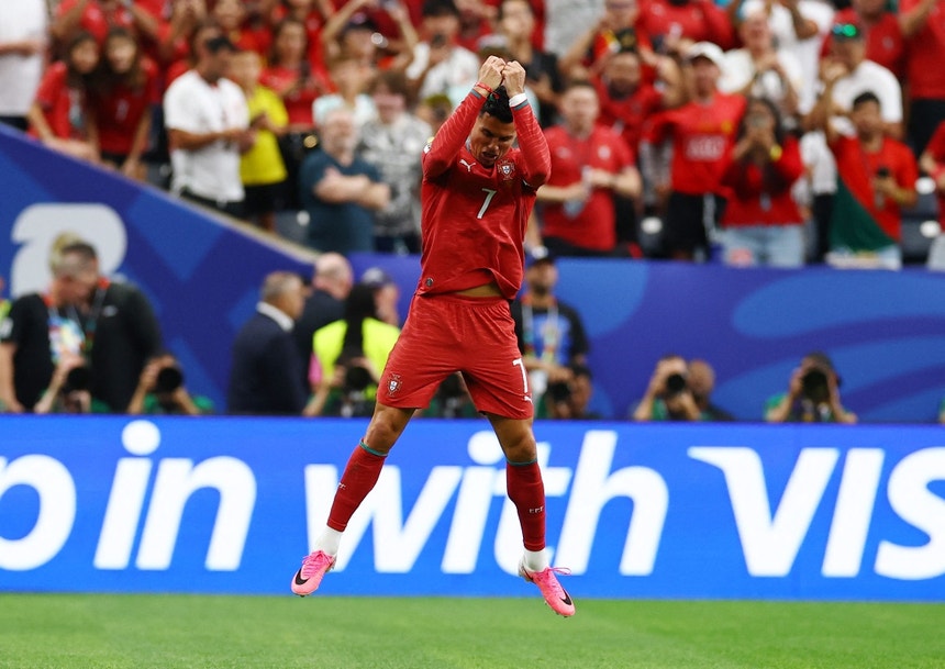 Imagem de Mundial2026: Imprensa estrangeira destaca goleada de Portugal e feitos de Ronaldo