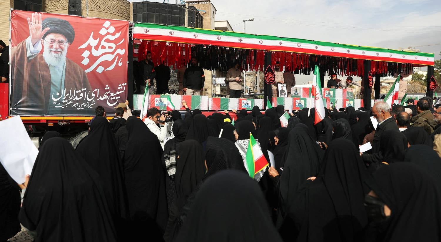 Trump avisa que novo líder do Irão "não durará muito" sem a sua aprovação