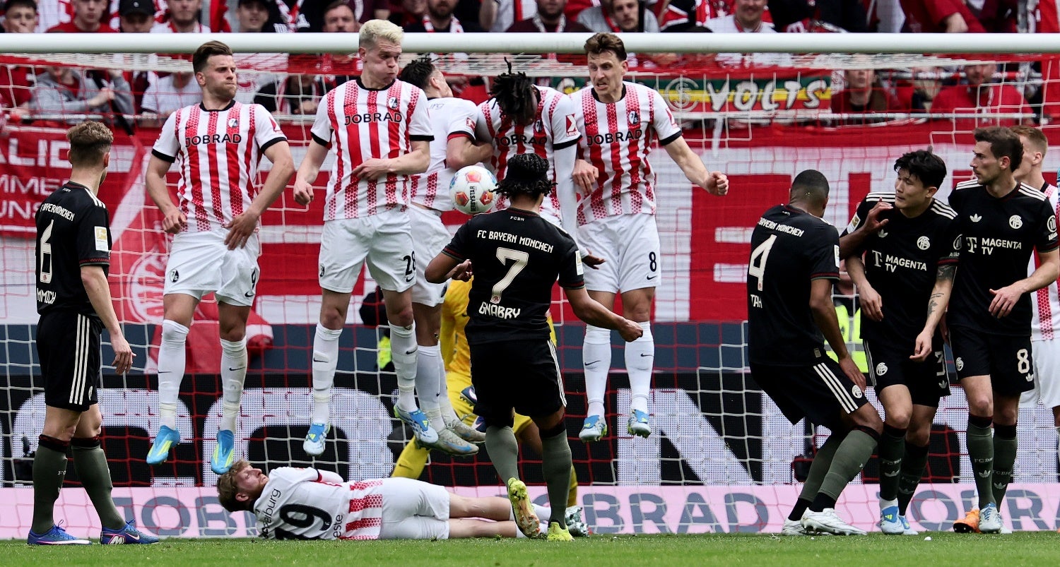 Bayern vence em Friburgo com reviravolta nos descontos