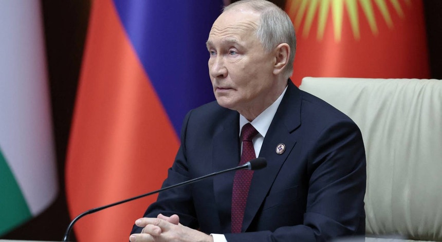 Imagem de Putin admite cessar-fogo se Kiev ceder territórios reivindicados por Moscovo