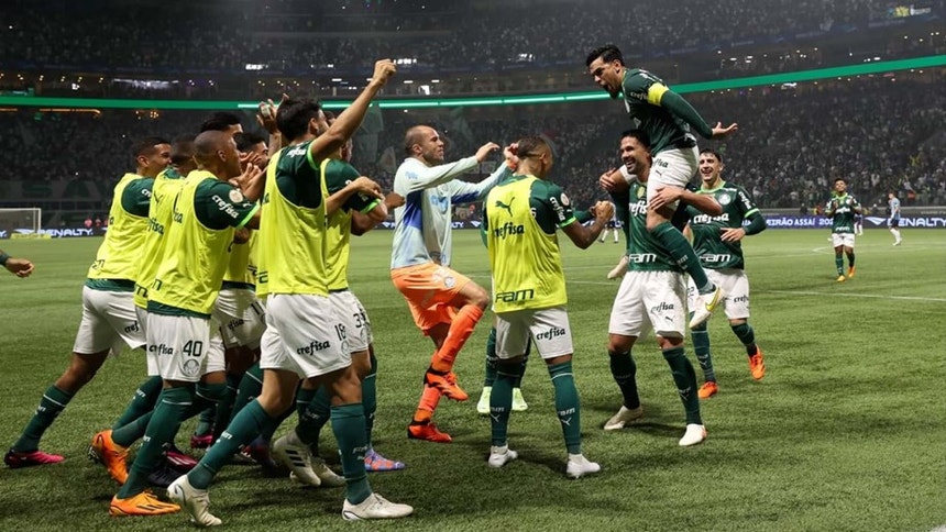 Os futebolistas do Palmeiras festejaram mais uma vitória
