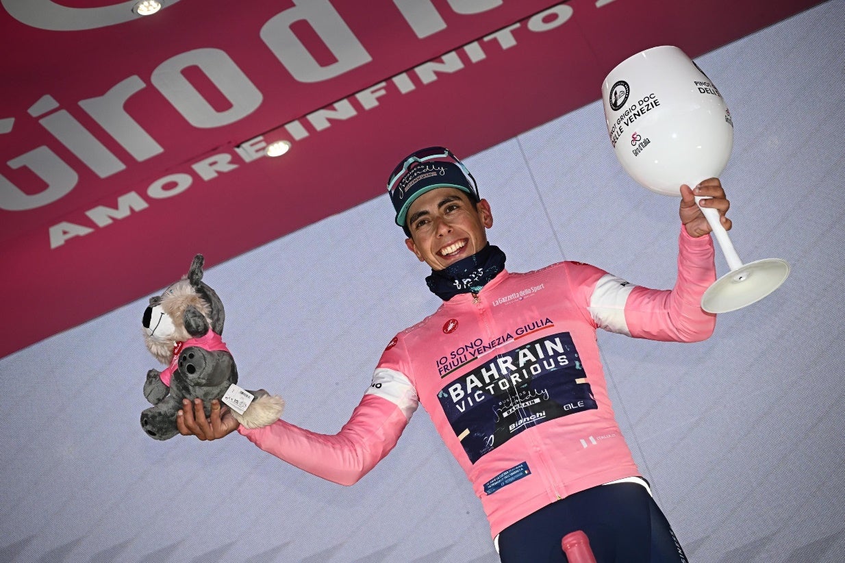 Eul�lio ainda tem uma aposta para cumprir, mas j� sabe que � incr�vel vestir-se de rosa