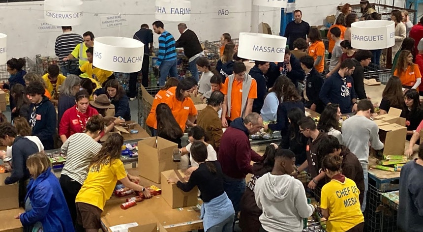 Imagem de Cada vez mais pessoas pedem ajuda a Banco Alimentar e Refood