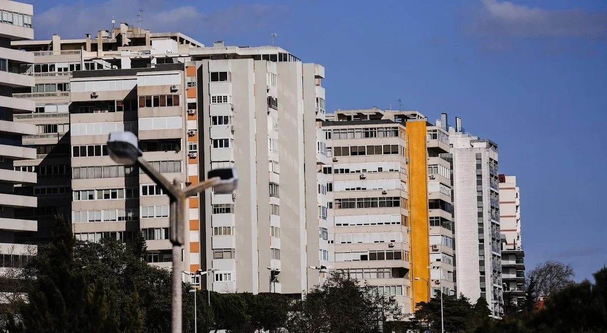 New housing loans reach lowest value in a year in February