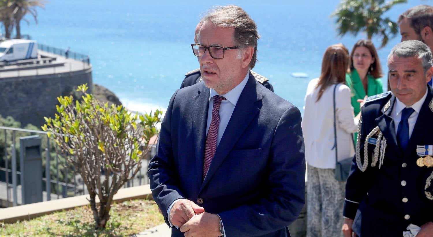 MP com tr�s inqu�ritos sobre pol�micas do MAI. Lu�s Neves diz saudar todas as investiga��es