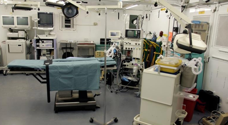 Sala de opera&ccedil;&otilde;es em Guantanamo. Os m&eacute;dicos da CIA poder&atilde;o ser acusados de colaborar na tortura dos prisioneiros, por exemplo ao ressuscit&aacute;-los. Fonte: Reuters